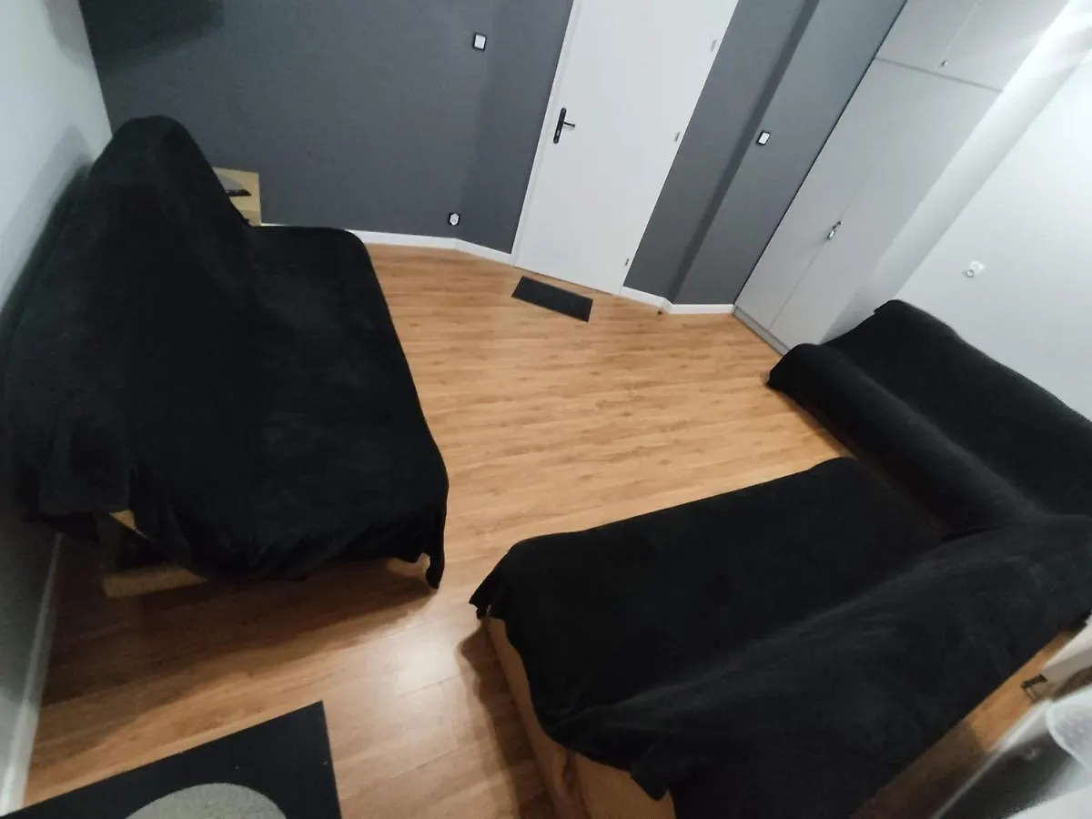 3030 Jana Spychalskiego 32 - Tanie Pokoje W Apartamencie - Samodzielne Zameldowanie - Self Check In Poznan Poland