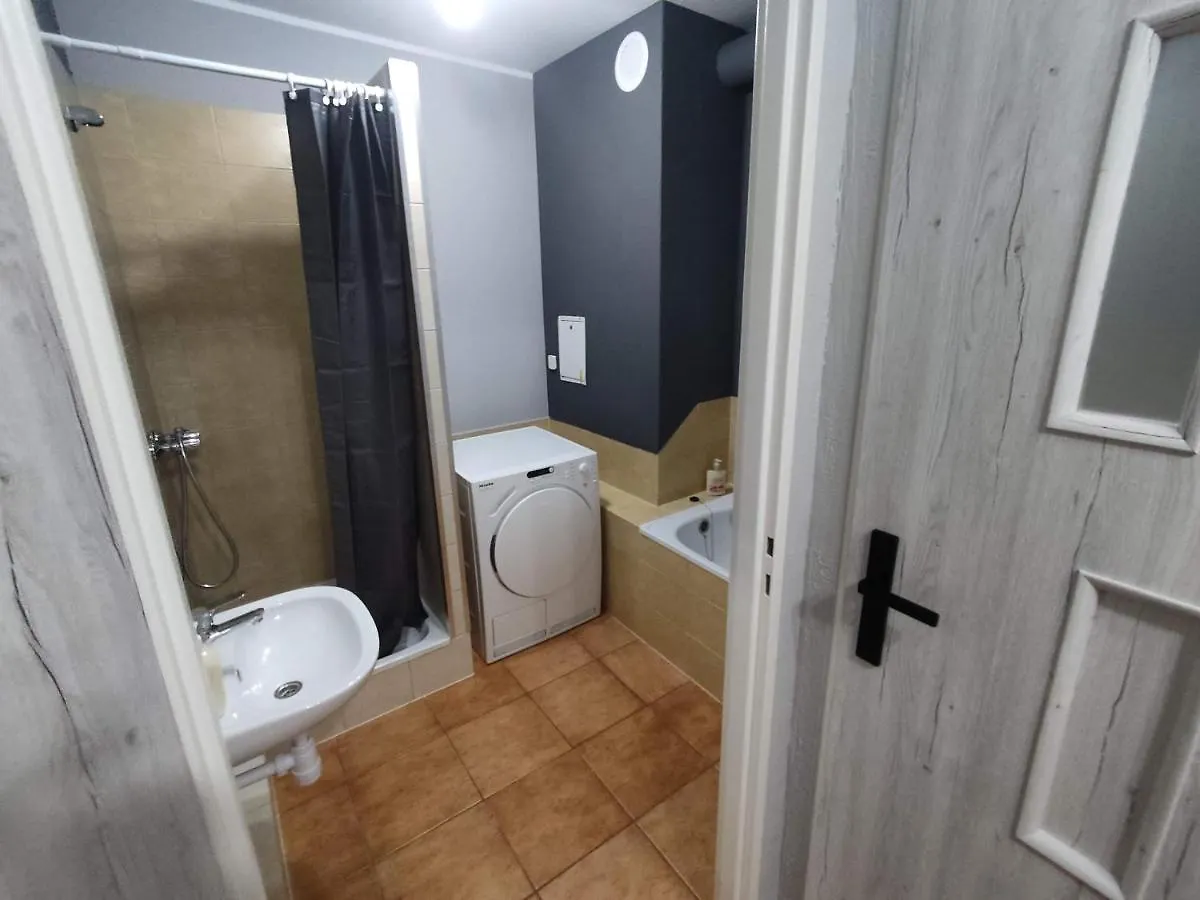 Apartment 3030 Jana Spychalskiego 32 - Tanie Pokoje W Apartamencie - Samodzielne Zameldowanie - Self Check In Poznan Poland