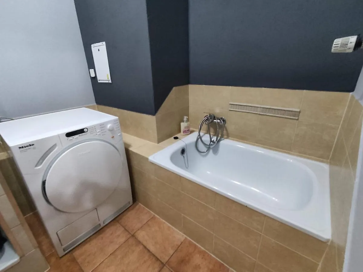 3030 Jana Spychalskiego 32 - Tanie Pokoje W Apartamencie - Samodzielne Zameldowanie - Self Check In Poznan Apartment