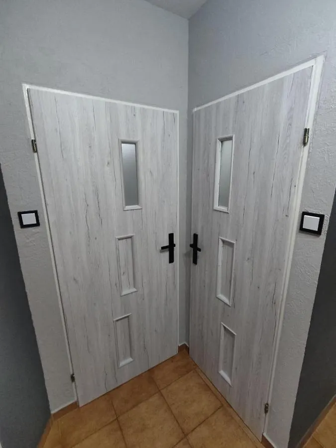 Apartment 3030 Jana Spychalskiego 32 - Tanie Pokoje W Apartamencie - Samodzielne Zameldowanie - Self Check In Poznan Poland